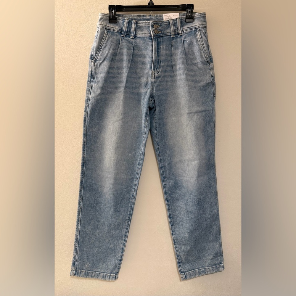 Sonoma Light Blue Pleated-Front Relaxed Jeans size 8